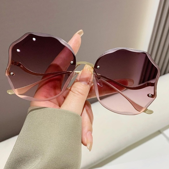 Bug Eye Large Colored Lens Sunnies Sunglasses - Picture 9 of 10